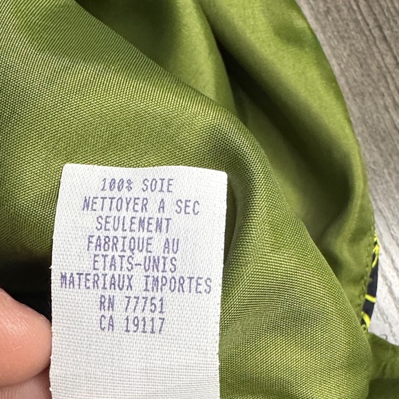 90’s Cottagecore Betsey Johnson 100% Silk  Black & Green Bird Pencil Skirt - Picture 4 of 7